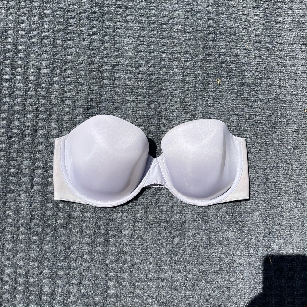 Victoria Secret Lined Strapless bra.